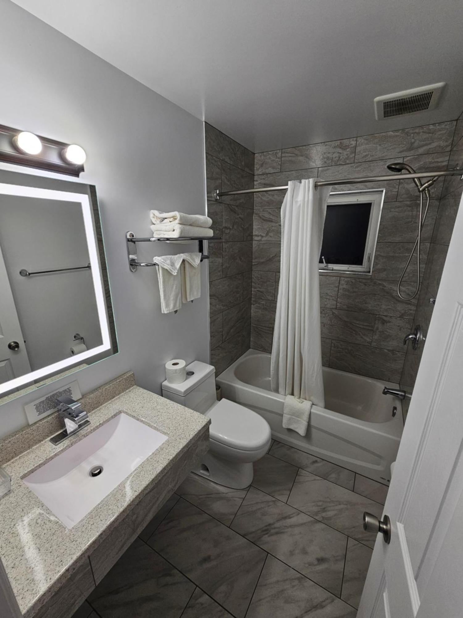 Parkway Motel & European Lodges Pincher Creek Luaran gambar