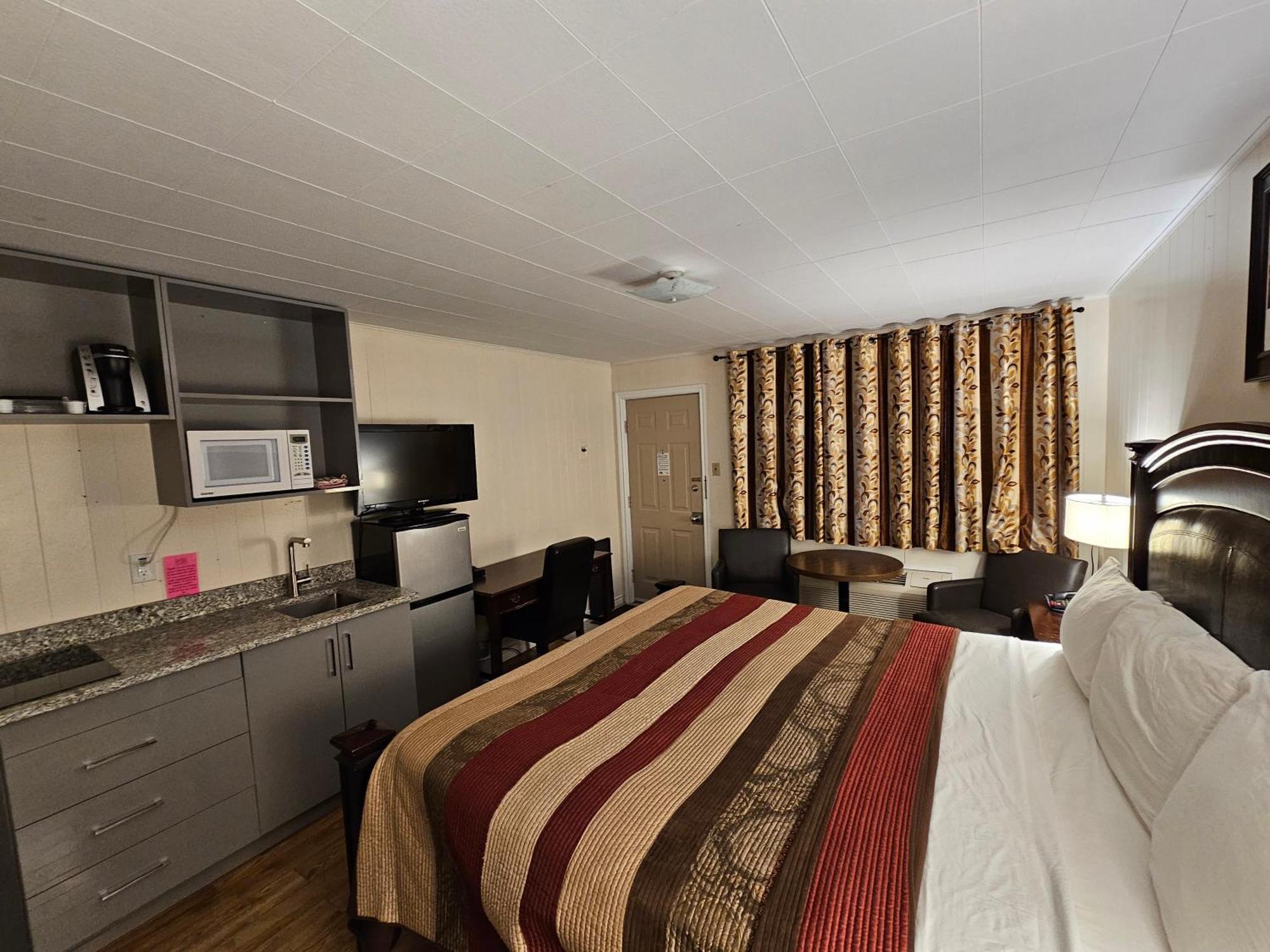 Parkway Motel & European Lodges Pincher Creek Luaran gambar