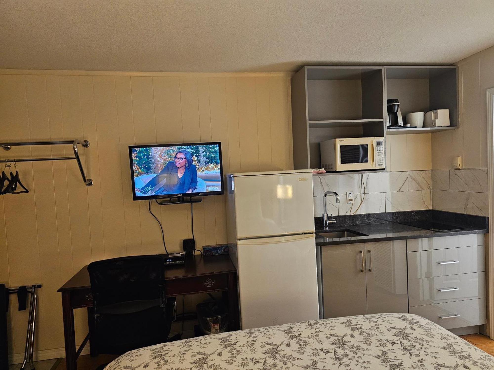 Parkway Motel & European Lodges Pincher Creek Luaran gambar