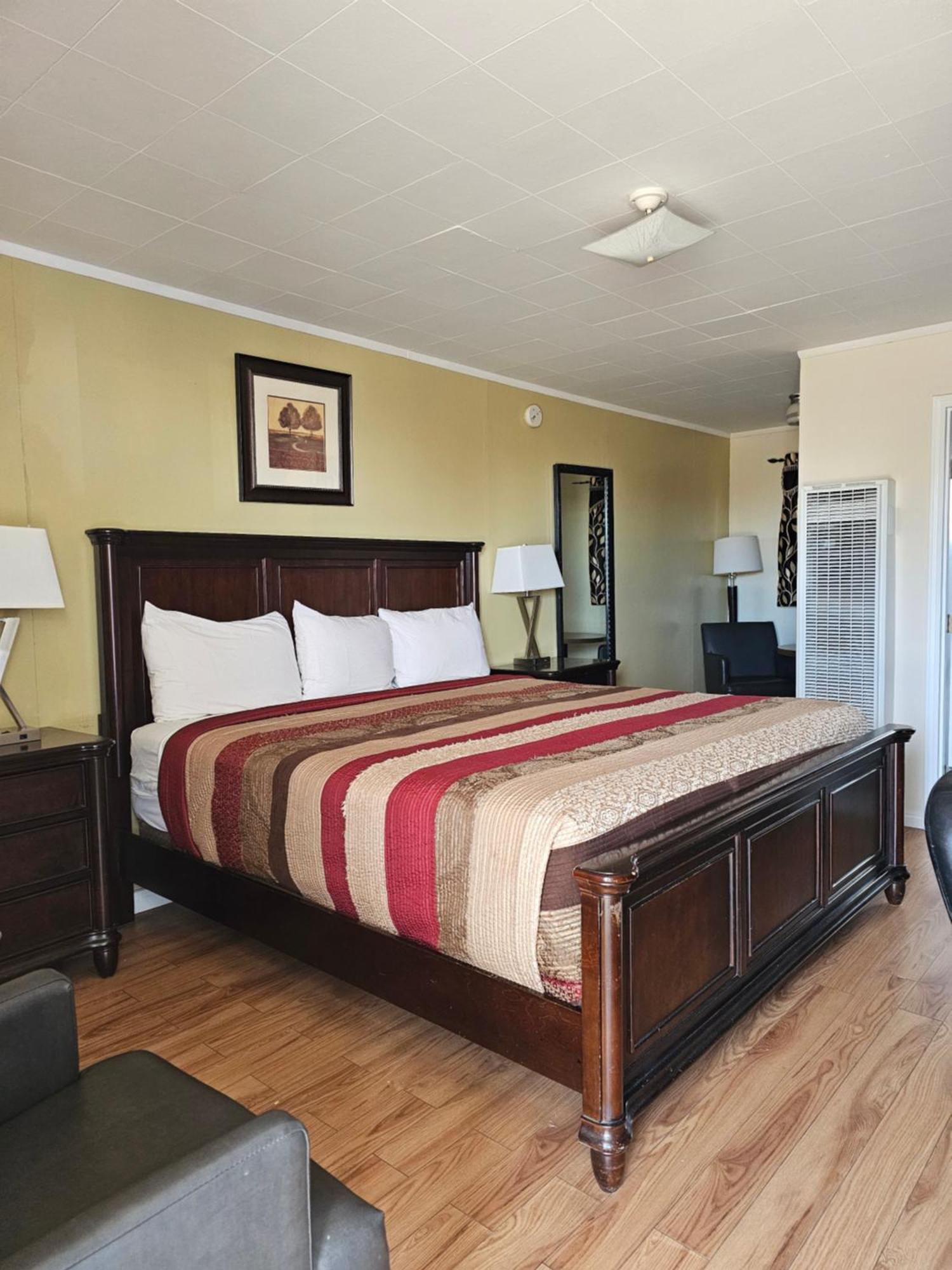 Parkway Motel & European Lodges Pincher Creek Luaran gambar