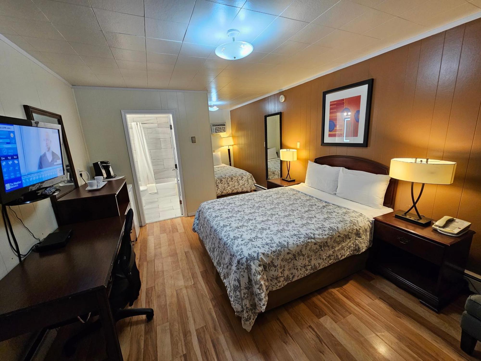 Parkway Motel & European Lodges Pincher Creek Bilik gambar