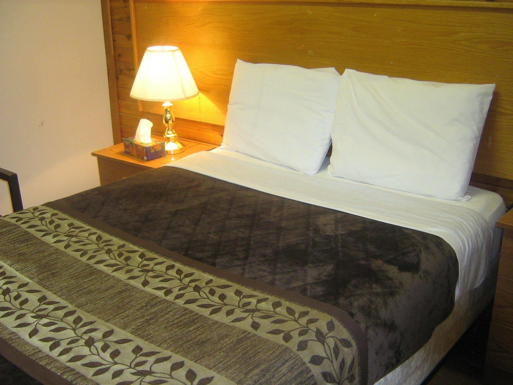Parkway Motel & European Lodges Pincher Creek Luaran gambar